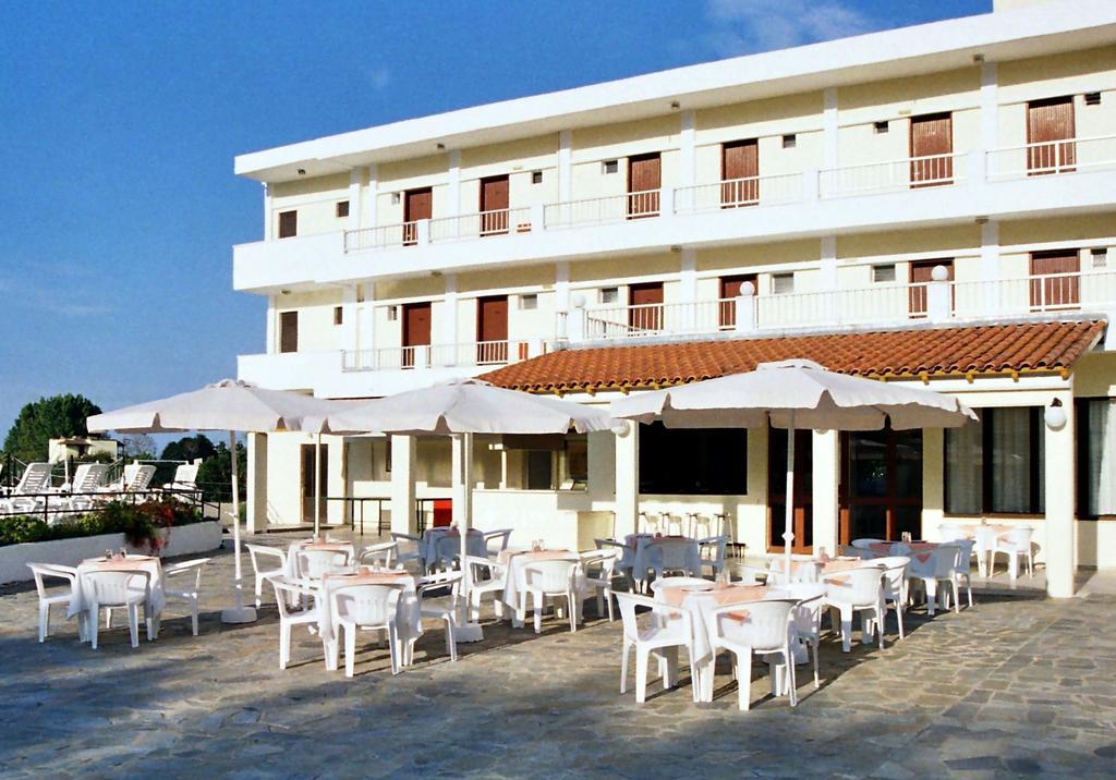 Hotel Prassino Nissi Moraitika Extérieur photo
